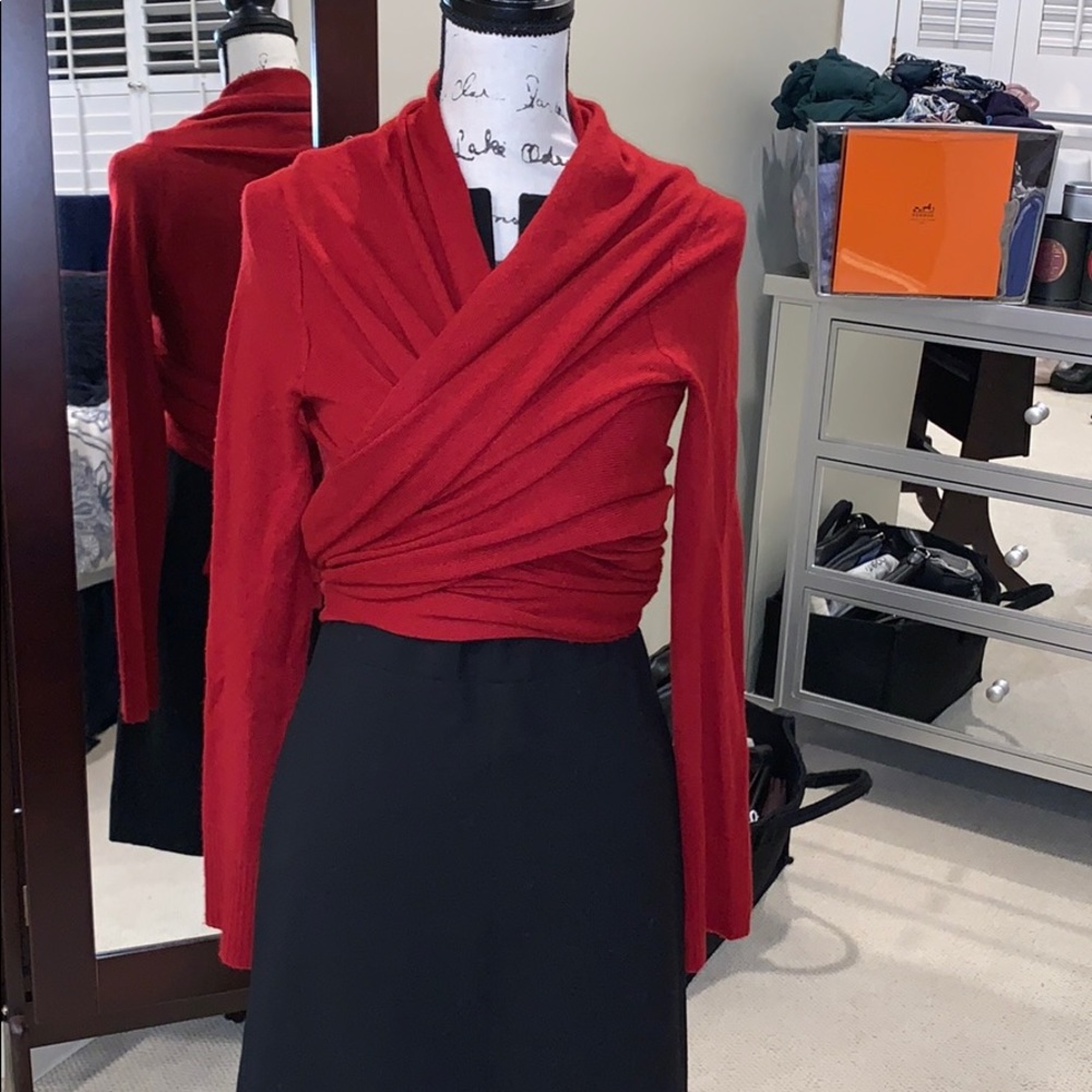 DKNY Donna Karen 100% Cashmere wrap vibrant red